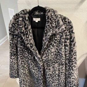 LOFT Women's Black and Gray Animal Print Teddy Jacket